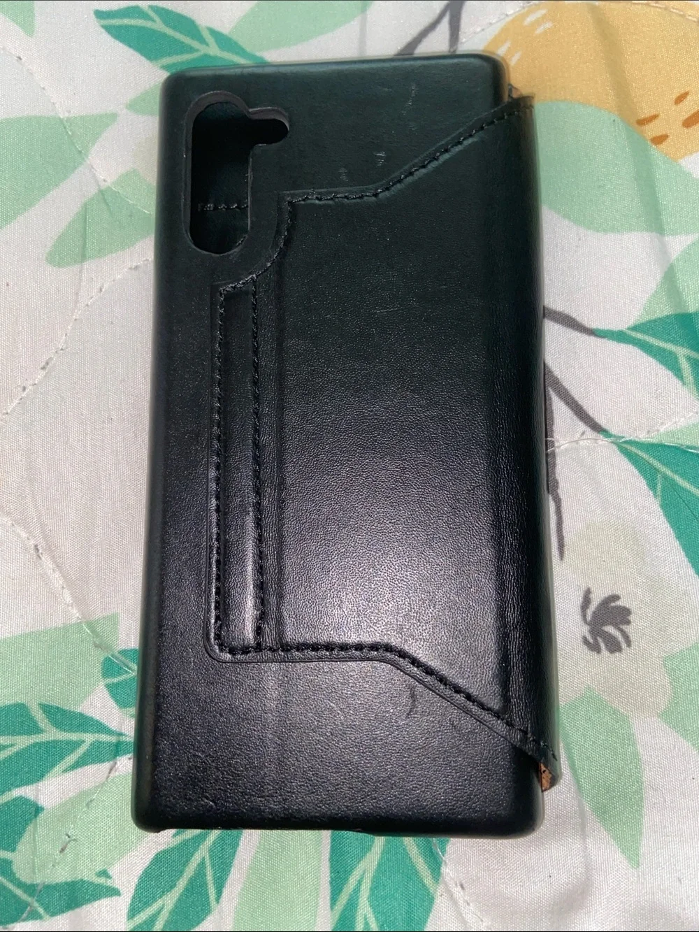 VENITO BLACK LEATHER S22 ID PHONE CASE 6.1” Wallet Snap-On